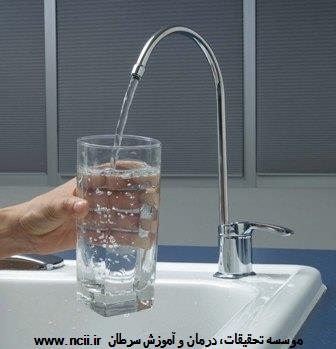 کشیدگی طبیعی و قدرت عضلات را می‌توان با نوشیدن آب افزایش داد